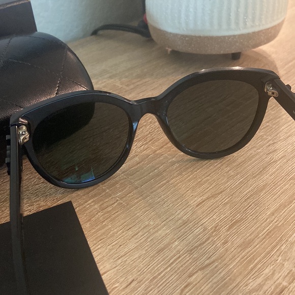 Chanel cat eye 5315 black sunglasses - Picture 4 of 8